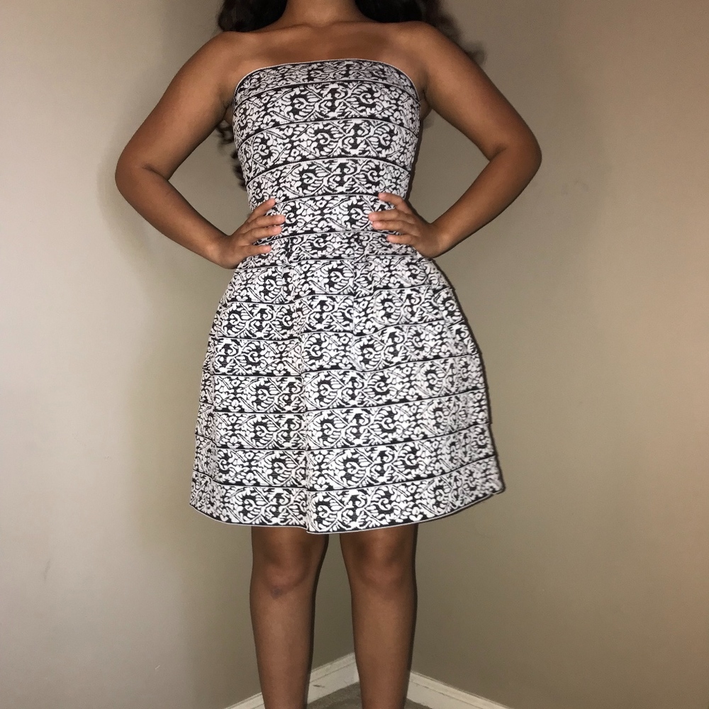 Strapless dress